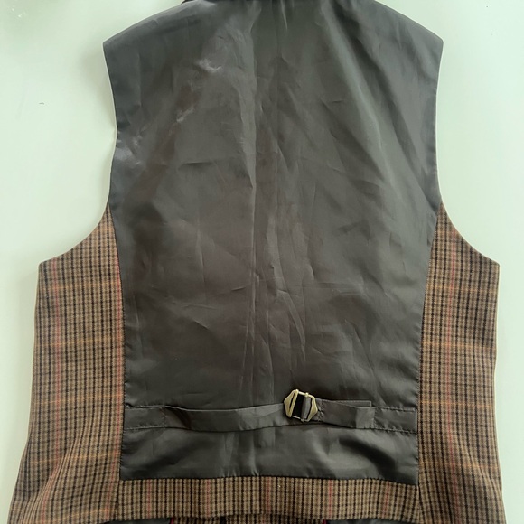 Brown Plaid Vest with Button Details - Picture 3 of 4
